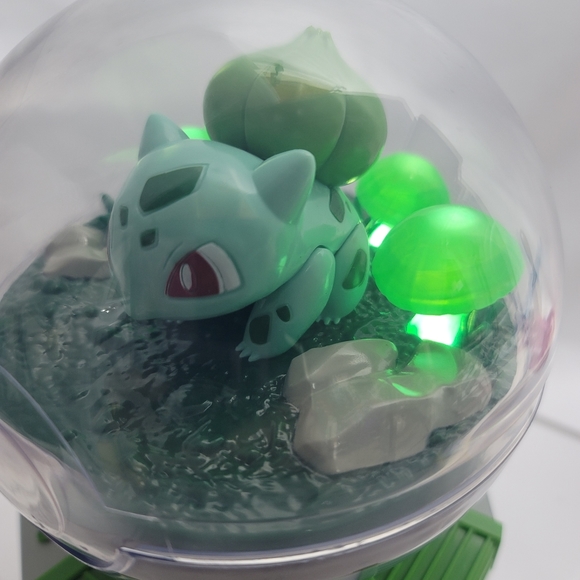 Pokemon Bulbasaur Illuminated Terrarium Collection Gamefreak Nintendo Pokemon - Picture 6 of 16